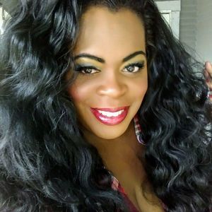 Meet your Posher, Cynthia