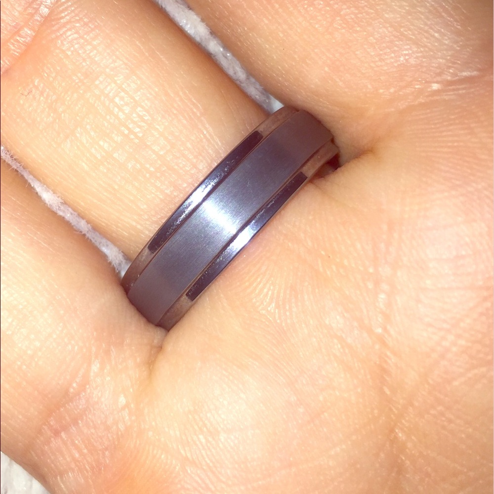 Triton wedding band(tungsten carbide) size 8-8 1/2