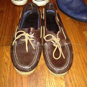 Sperry boat shoes