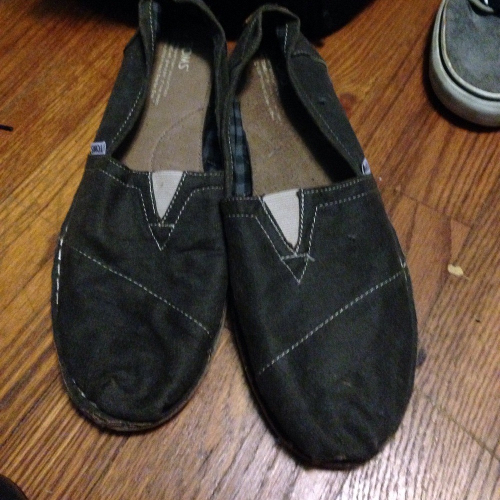 Toms