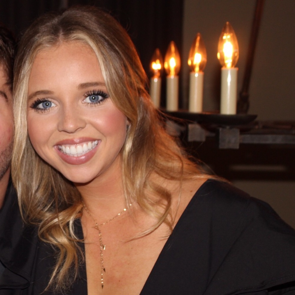 Meet your Posher, Madelyn