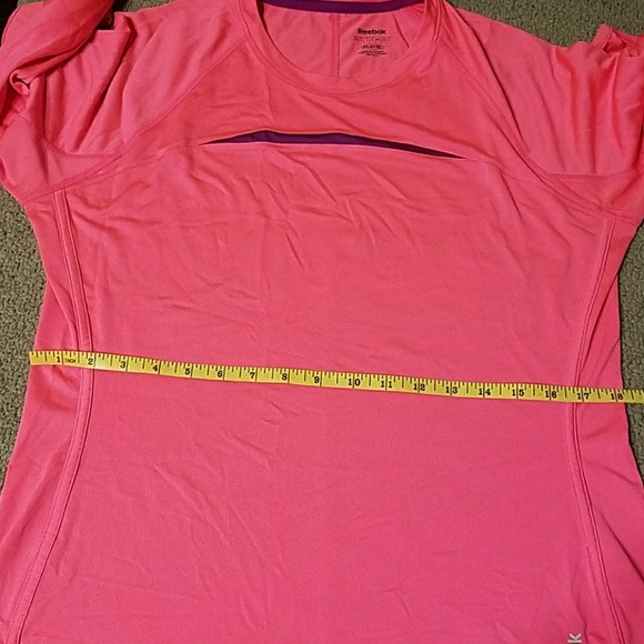 Reebok performance shirt - Picture 5 of 8