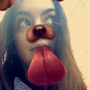 Meet your Posher, Nola