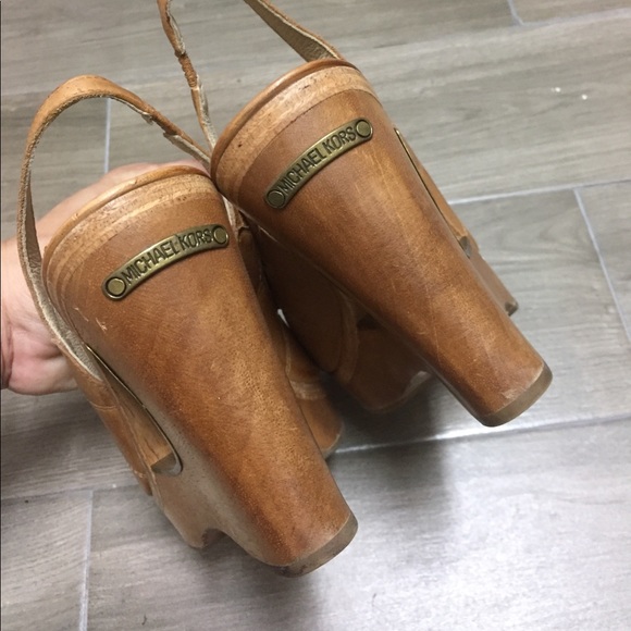Michael by Michael Kors Wooden wedge sandals - Picture 3 of 4