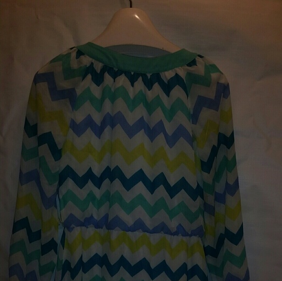 Girls dress - Picture 2 of 4