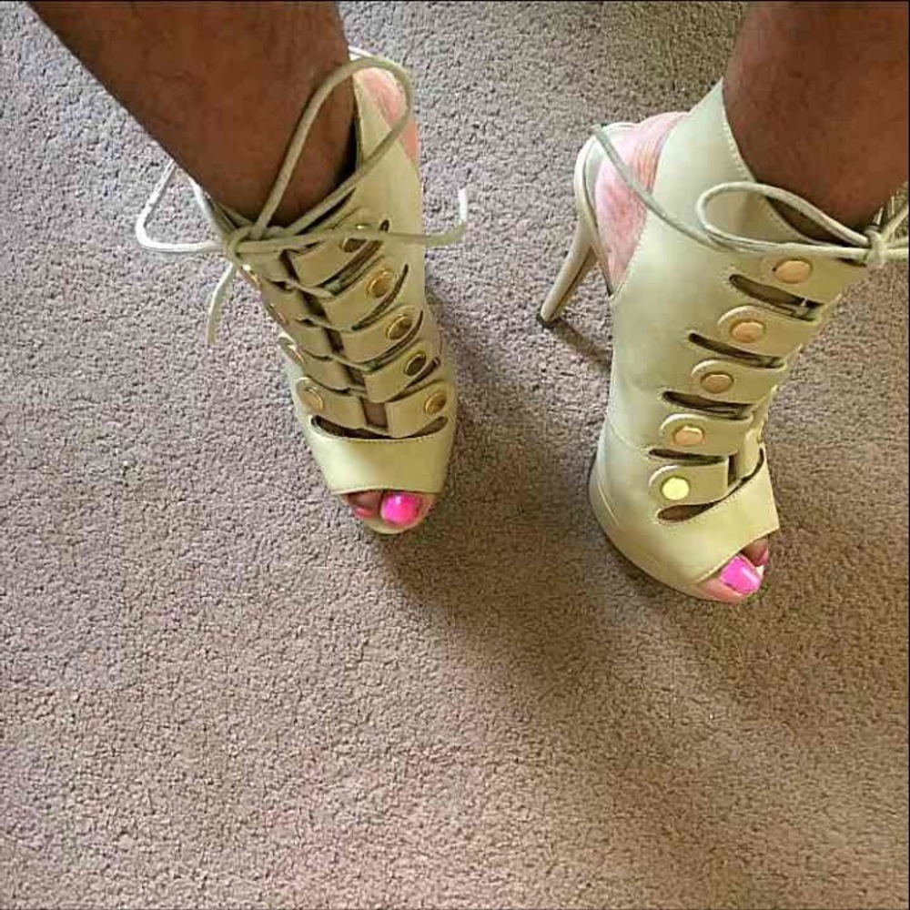 Sexy Nude Heels