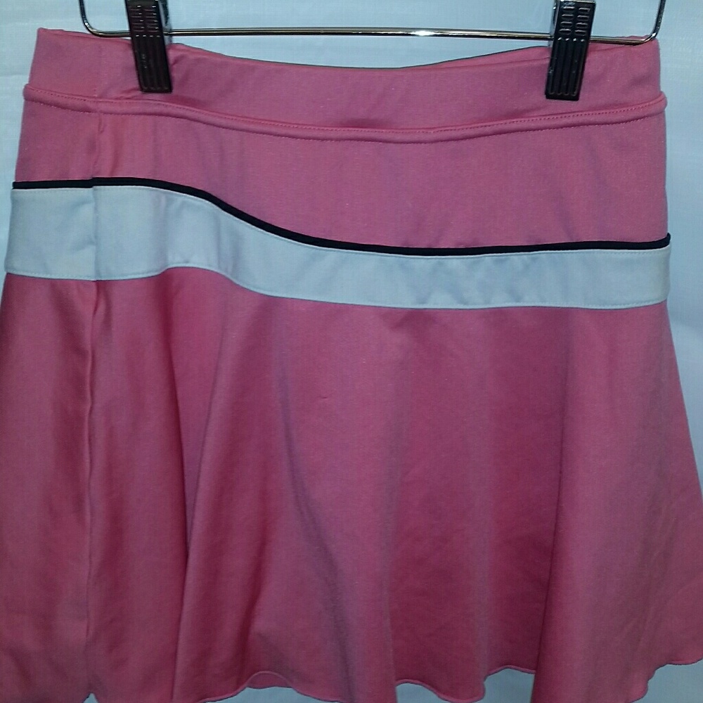 Girls skirt good shape