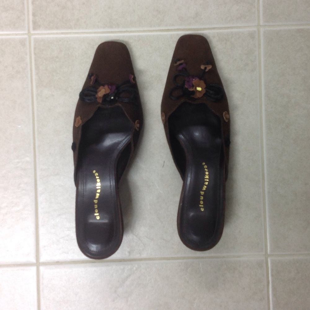 Brown suede mules size 8W with flower design