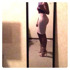 I'm selling the skirt that is from forever 21