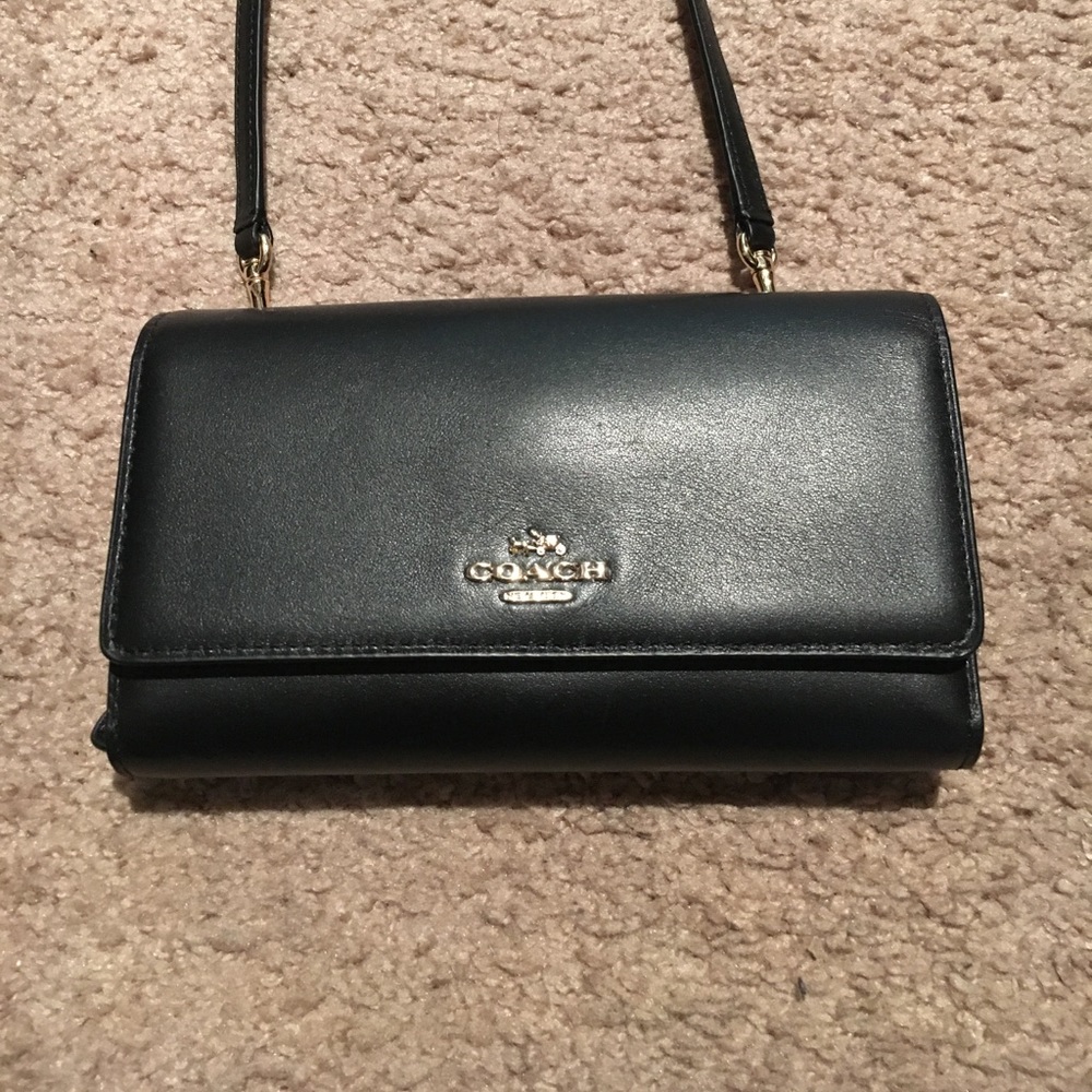 Coach phone crossbody in smooth leather