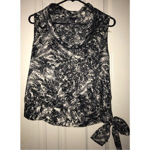 Like New! Beautiful Top