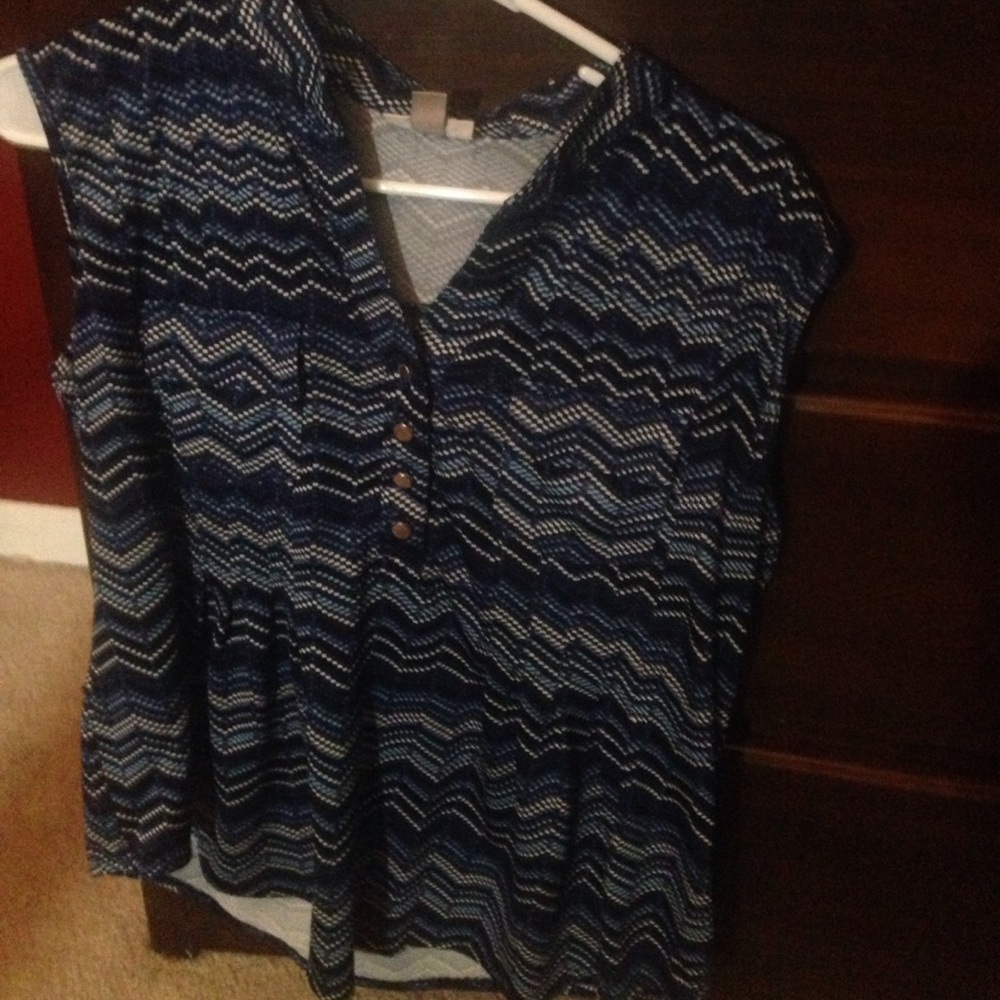 Rise & Ali blue and white top
