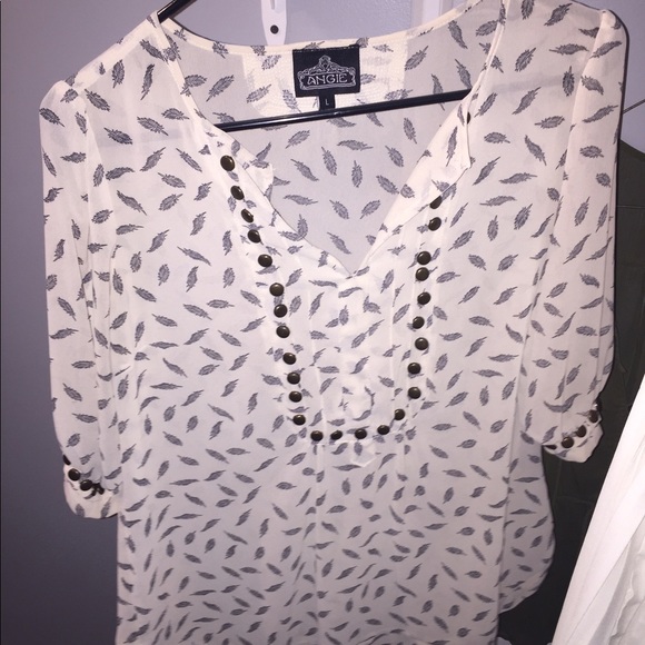 Gorgeous lightweight top/shirt - Picture 1 of 2