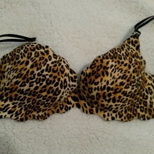 Victoria's Secret bra, 34D