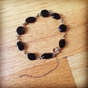VINTAGE BLACK BEAD BRACELET