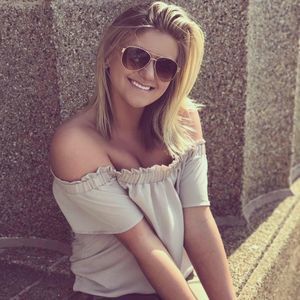 Meet your Posher, Loryn