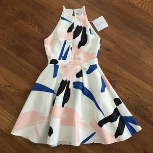 Elliatt Spring floral dress size small