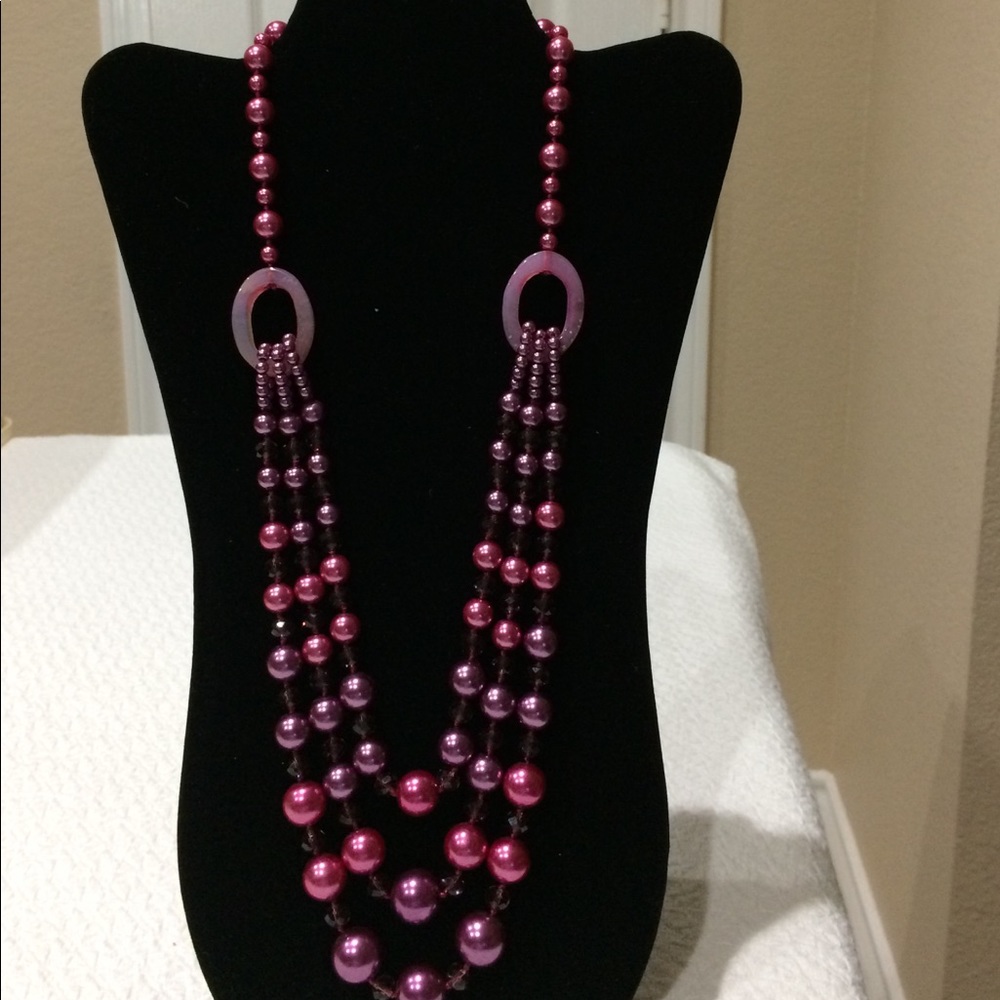 CLOSET CLOSING SALE pink pearls & crystals necklac