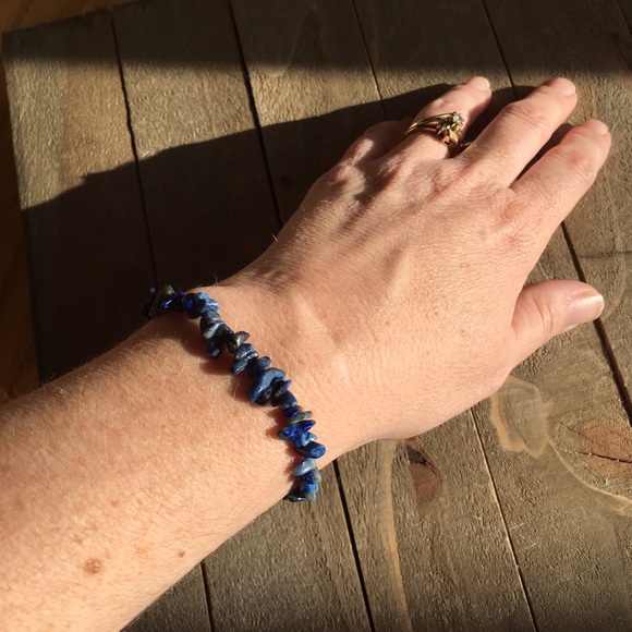 Handmade Lapis Lazuli Gemstone Stretch Bracelet - Picture 3 of 4