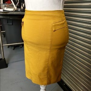 Yellow pencil skirt
