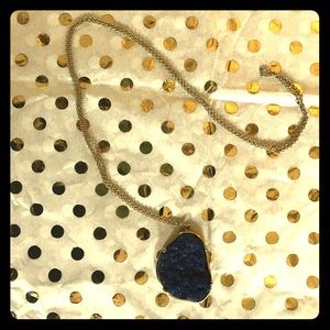 Deep blue "raw stone look " necklace