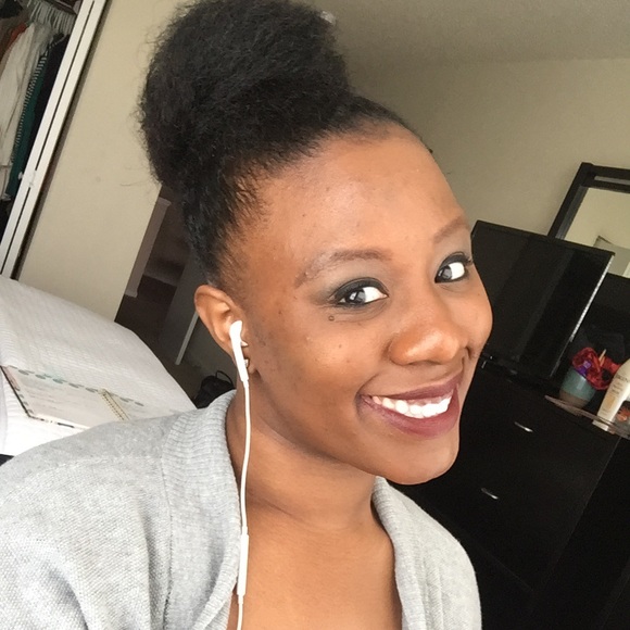 Meet your Posher, Vannesia - Picture 2 of 2