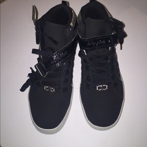 New BabyPhat hightop sneaker Sz 8.5 jewel detail