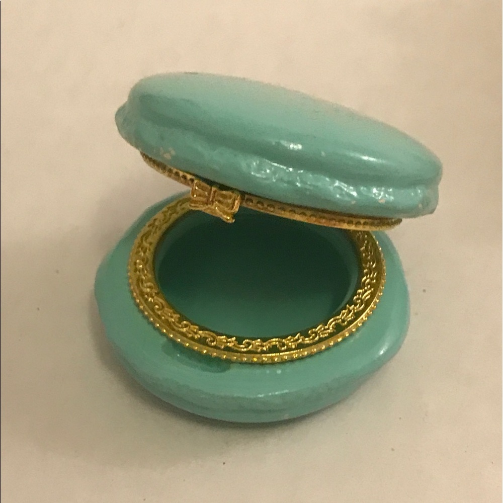 UO • Mini Macaron Case In Mint Green