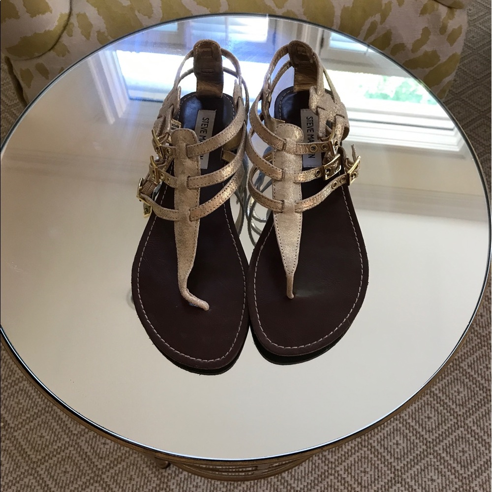 STEVE MADDEN GOLD METALLIC SANDALS 8.5