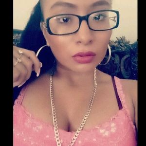 Meet your Posher, Maria