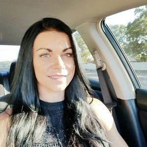 Meet your Posher, Emanda