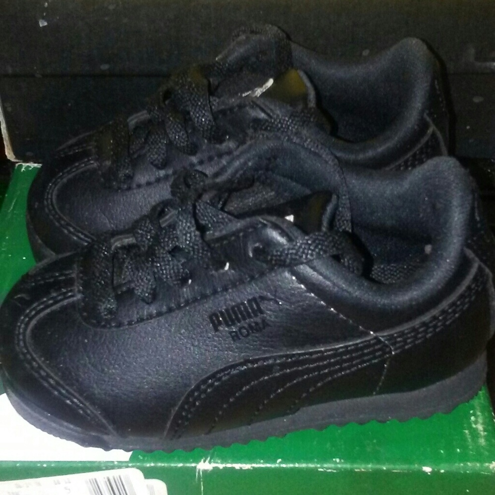 Black size 5 Roma Puma's sneakers