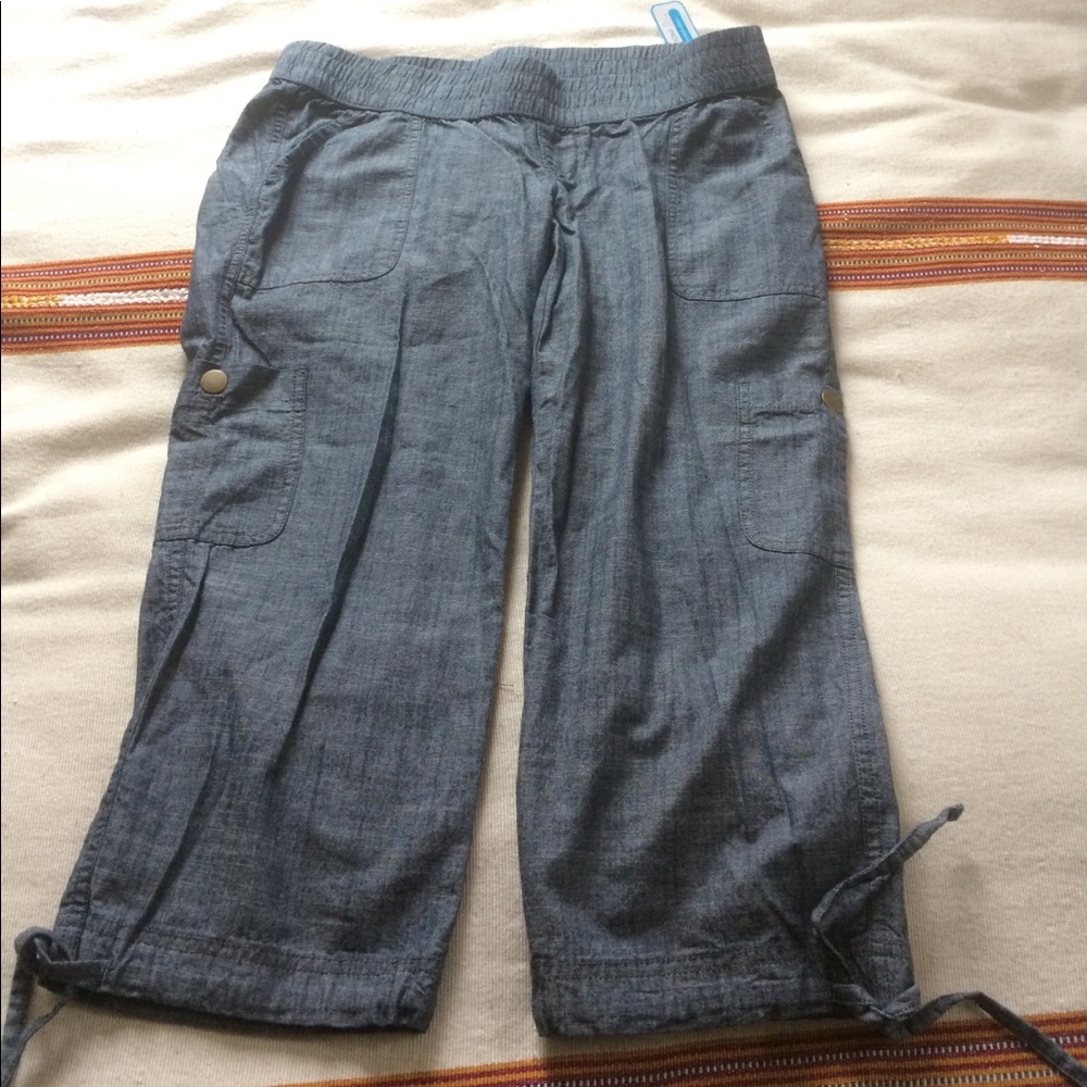 Capris, Maternity, small, old navy, NWT