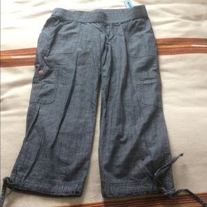 Capris, Maternity, small, old navy, NWT