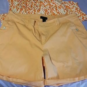 Sz 26 Lane Bryant Orange shorts