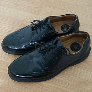 Black Wingtips