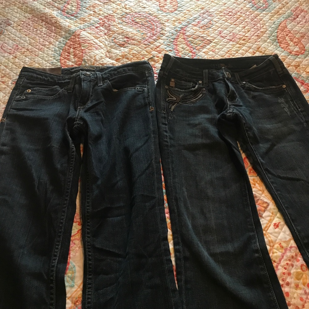 House of dereon jeans original, selling for$60