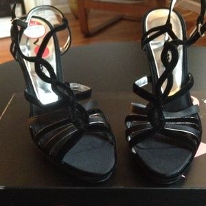 Nina brand Black Velvet Platform Heels