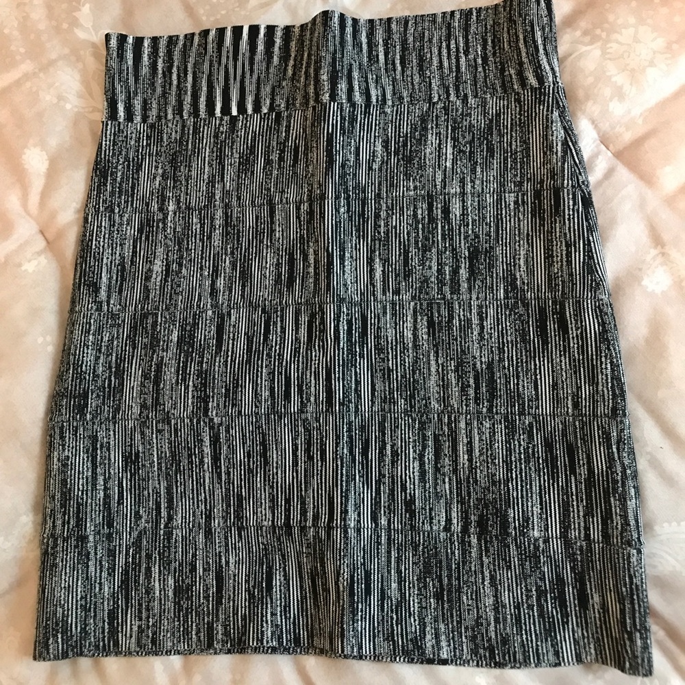 BCBG knee length black & white bandage skirt