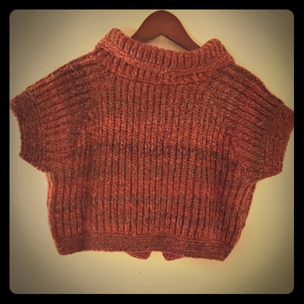 Cropped button up sweater - Picture 2 of 3