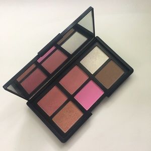 ✨LE✨ NARS Cheek palette