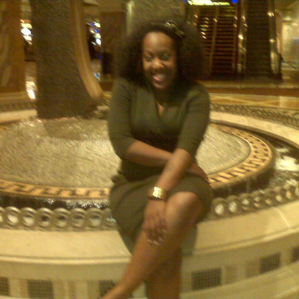 Meet your Posher, Fela