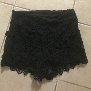 Urban outfitters lace crochet shorts size small