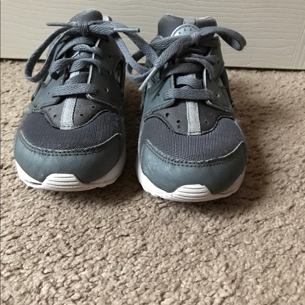 Grey Nike Hurrache