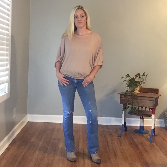 Lightweight Open Back Top - Picture 4 of 7