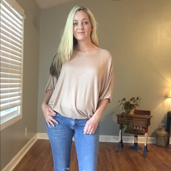 Lightweight Open Back Top - Picture 3 of 7