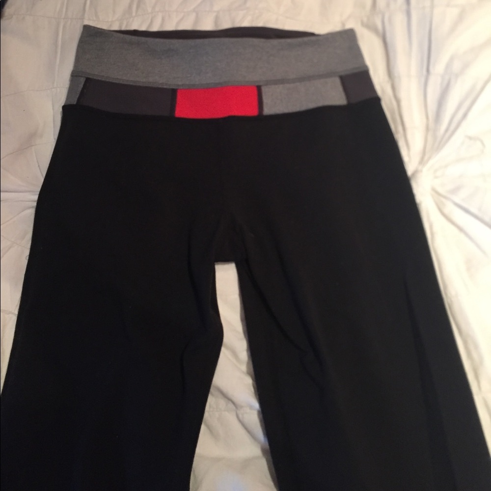 LuluLemon black yoga pants