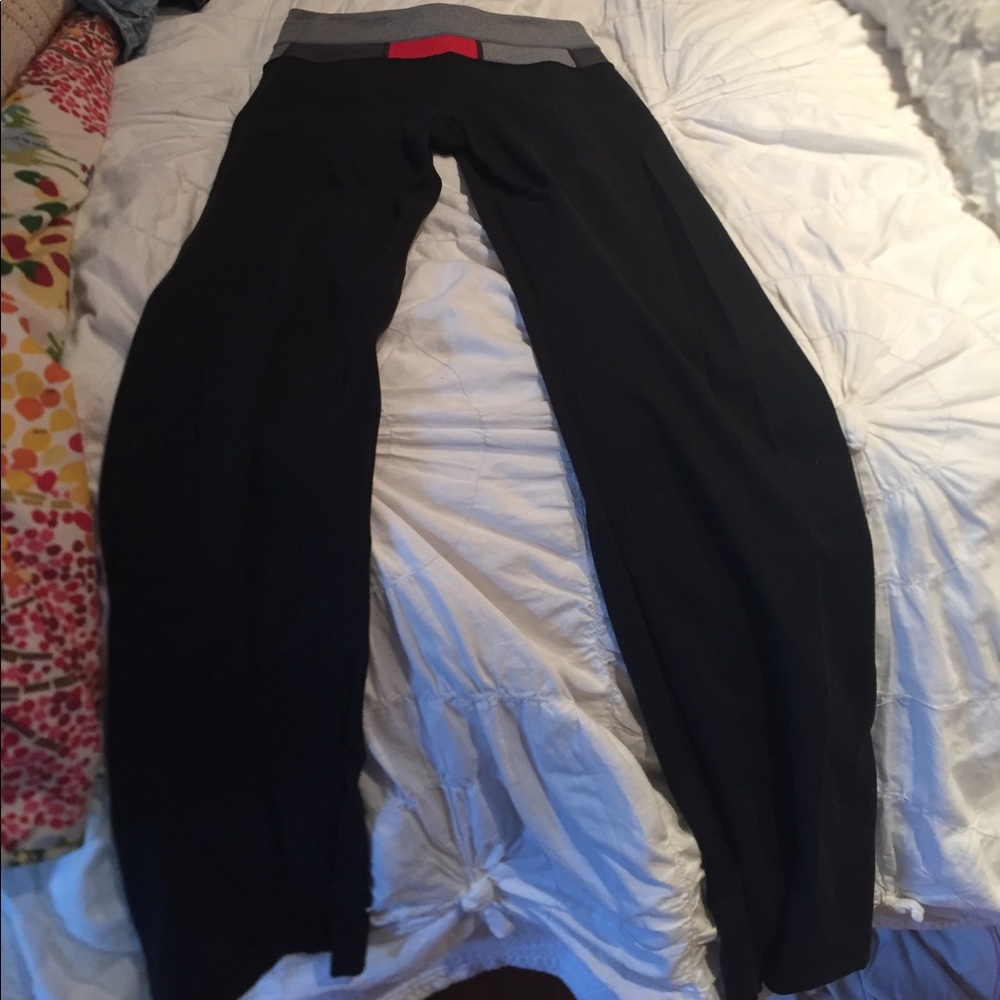 LuluLemon black yoga pants - Picture 2 of 2