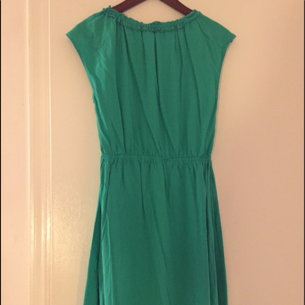 Spring dress - Picture 2 of 3