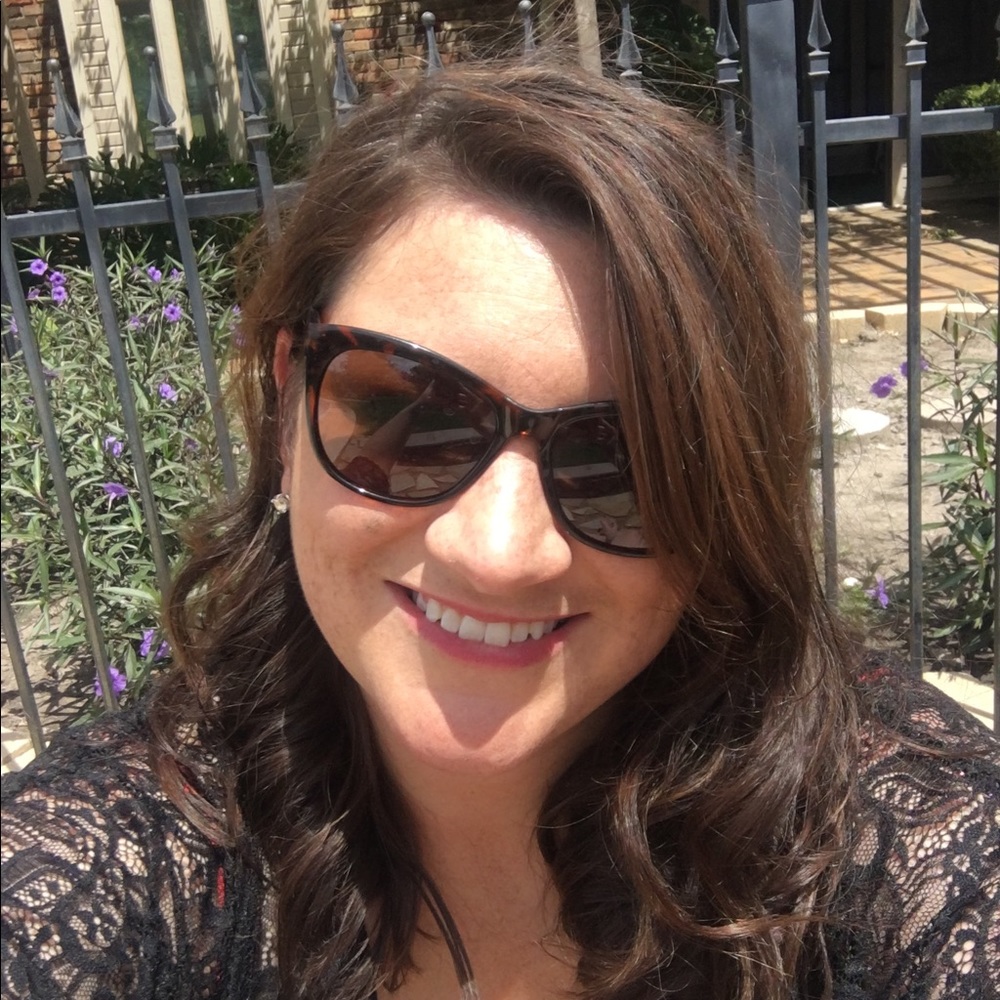 Meet your Posher, Adri